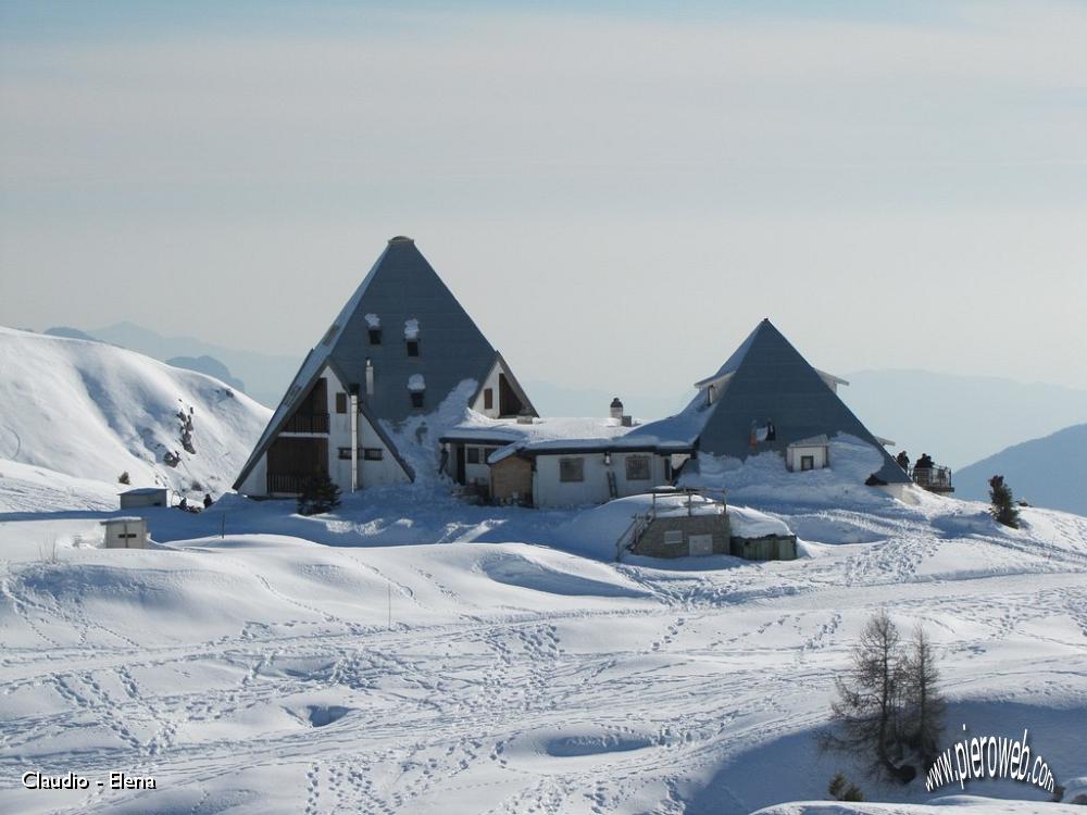 21 Rifugio Nicola.JPG